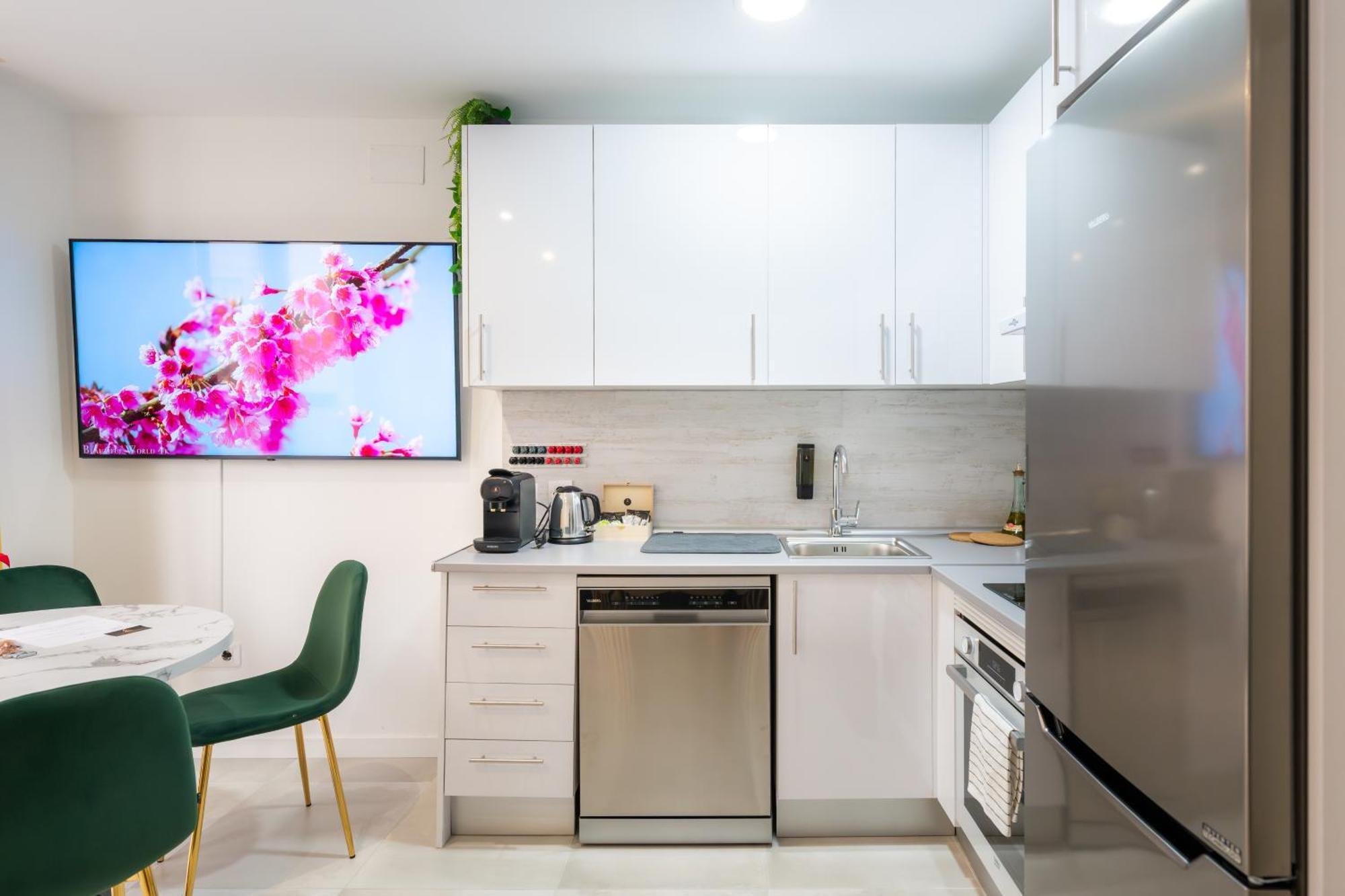 Lemon Apartment & Hotels Bernabeu Madryt Zewnętrze zdjęcie