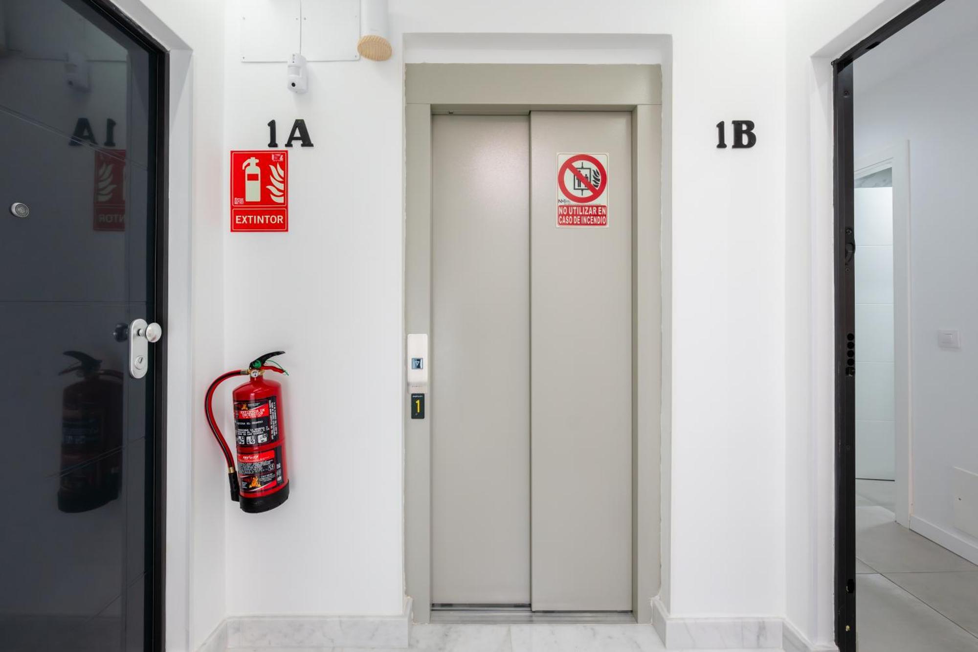 Lemon Apartment & Hotels Bernabeu Madryt Zewnętrze zdjęcie